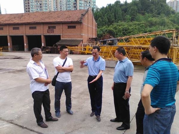 代輝一行到四川省防汛抗旱物資資陽(yáng)倉(cāng)庫(kù)檢查指導(dǎo)工作 