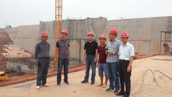 董蜀良一行到龍頭山航電樞紐工程項目檢查指導工作