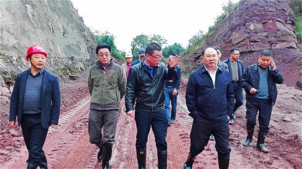 省水利廳督查組到宜賓縣蟠龍湖水庫督查重點水利工程建設情況