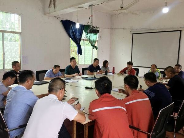 公司總經(jīng)理袁斌率內審小組到豐都龍興壩項目開展管理體系審核工作 