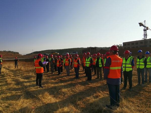 鹽源縣龍?zhí)了畮旒肮鄥^(qū)工程舉行開工儀式