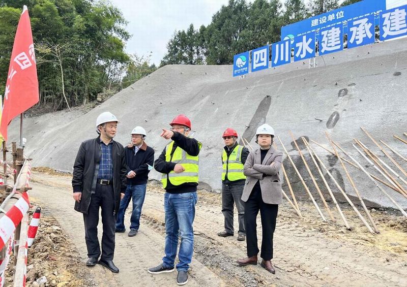 集團吳軍一行到亭子口灌區一期工程總承包（EPC)第I標段開展調研工作