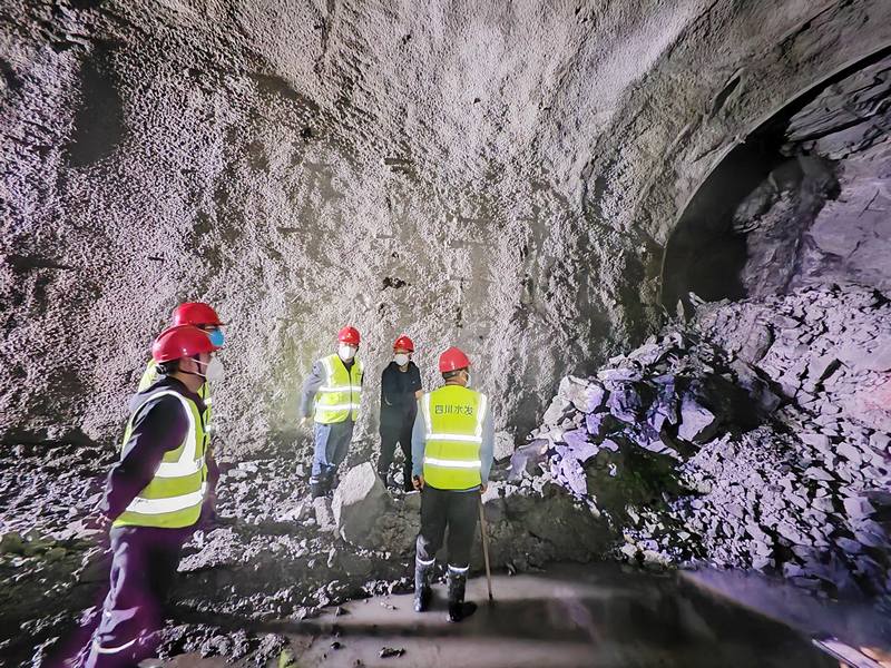 汪輝德到向家壩灌區(qū)一期二步項(xiàng)目檢查指導(dǎo)工作